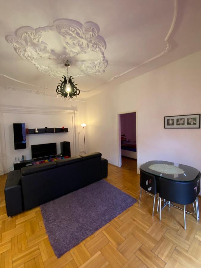 Promenade Guesthouse Near The Danube ブダペスト エクステリア 写真