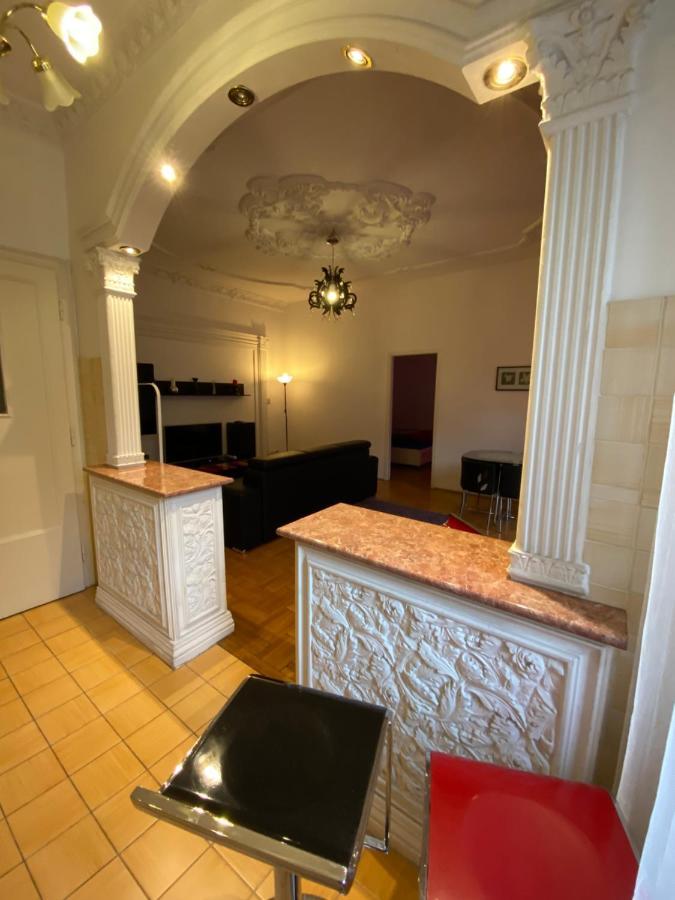 Promenade Guesthouse Near The Danube ブダペスト エクステリア 写真