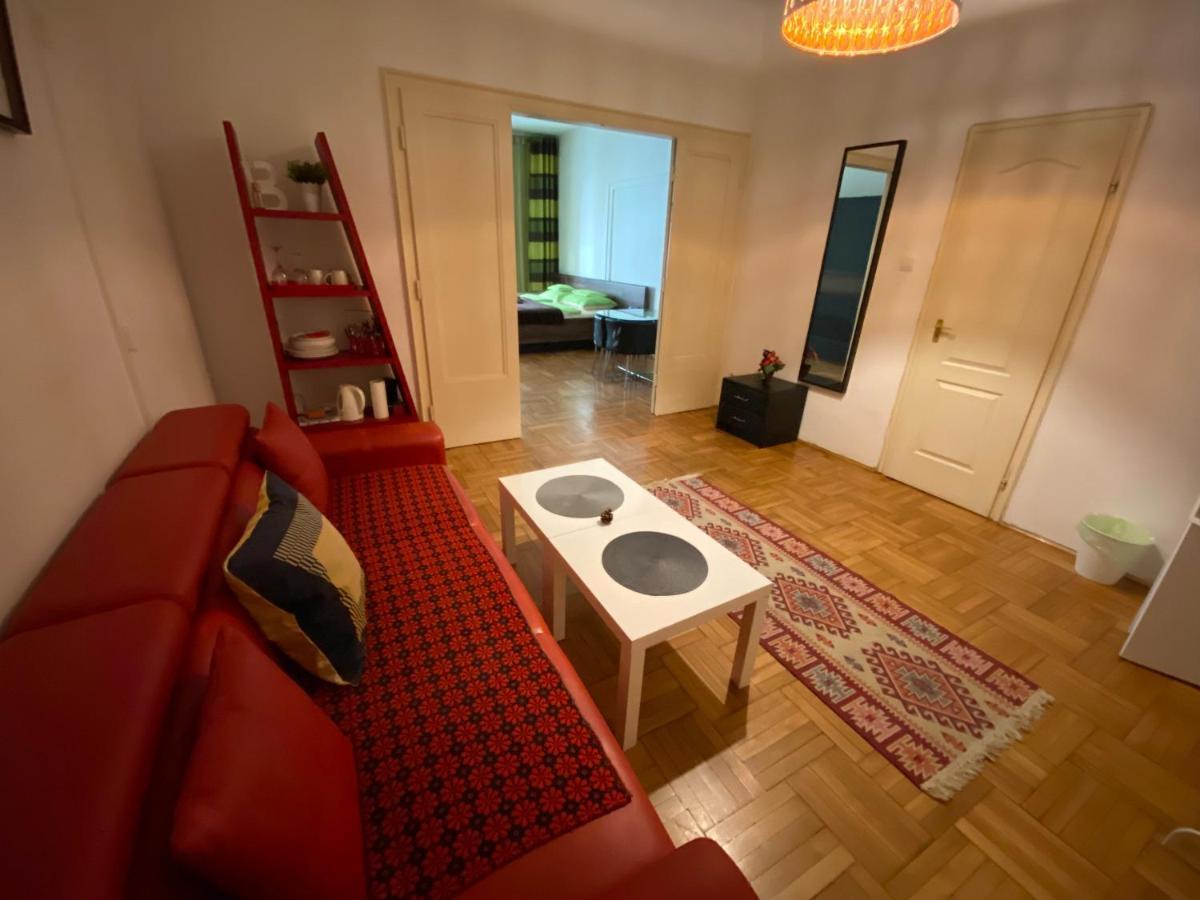 Promenade Guesthouse Near The Danube ブダペスト エクステリア 写真