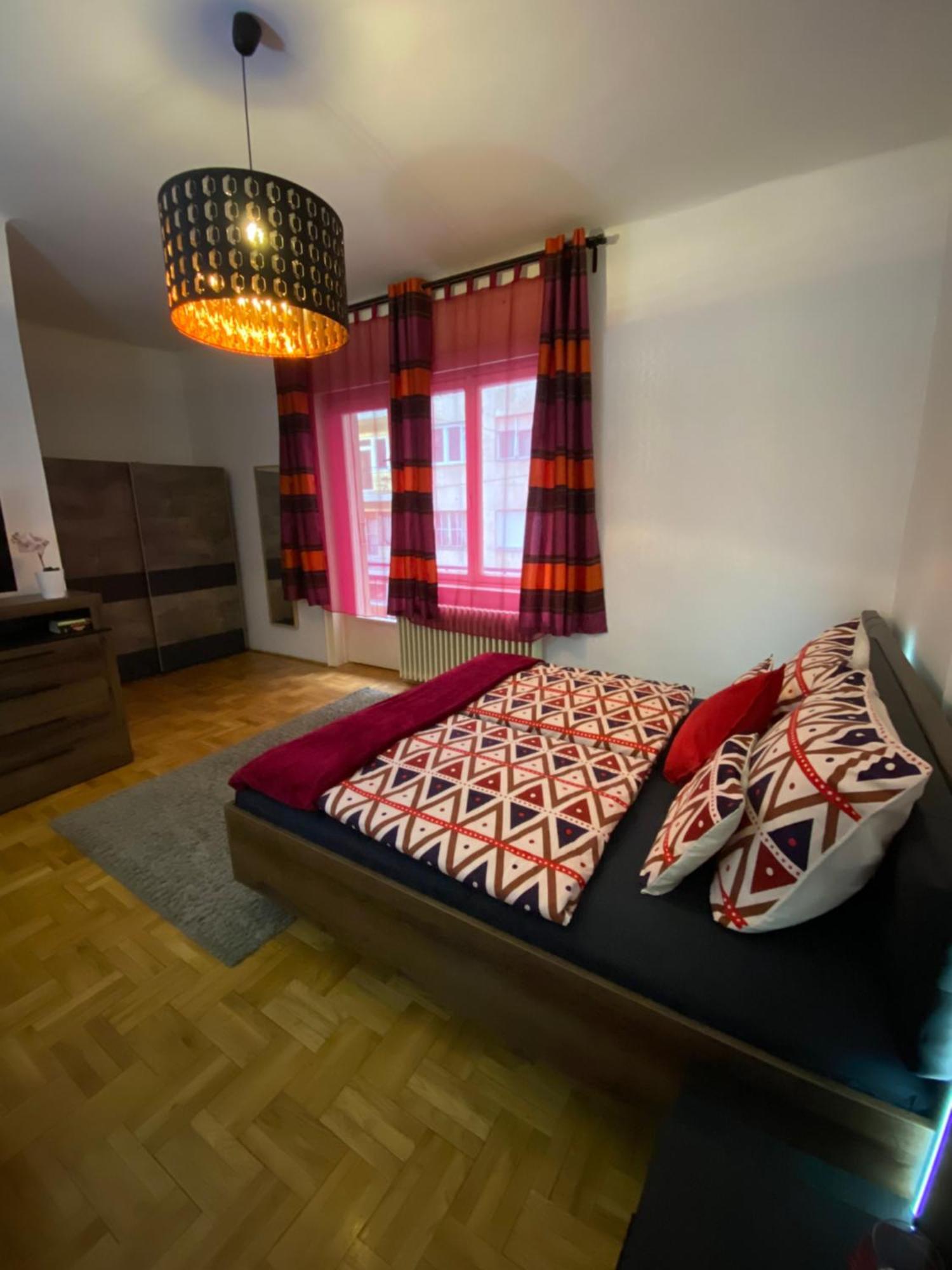Promenade Guesthouse Near The Danube ブダペスト エクステリア 写真